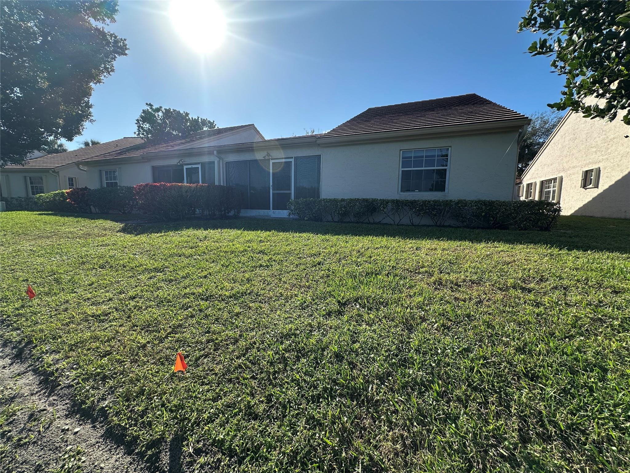 EMERALD POINTE - Residential