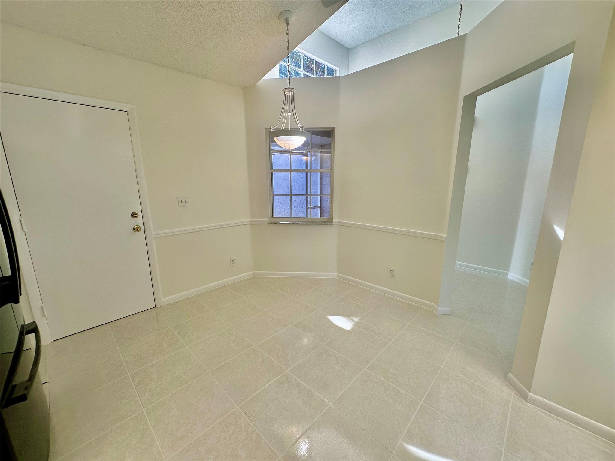 EMERALD POINTE - Residential