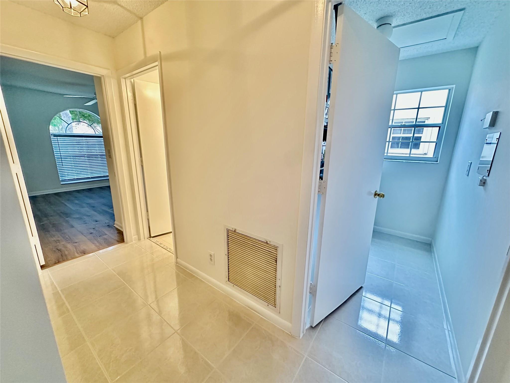 EMERALD POINTE - Residential