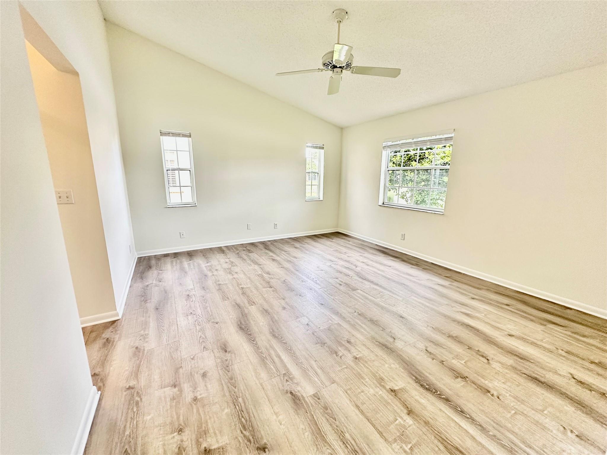 EMERALD POINTE - Residential