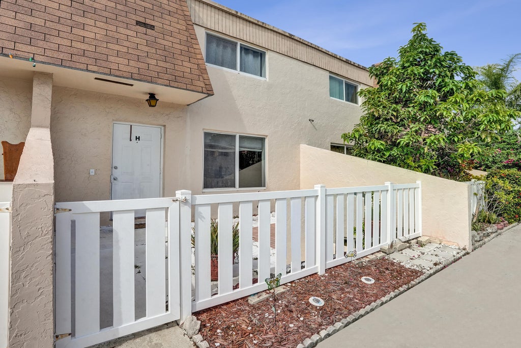 Photo of 8091 NW 12TH Street #H, Margate, FL 33063 (MLS # B26076977)