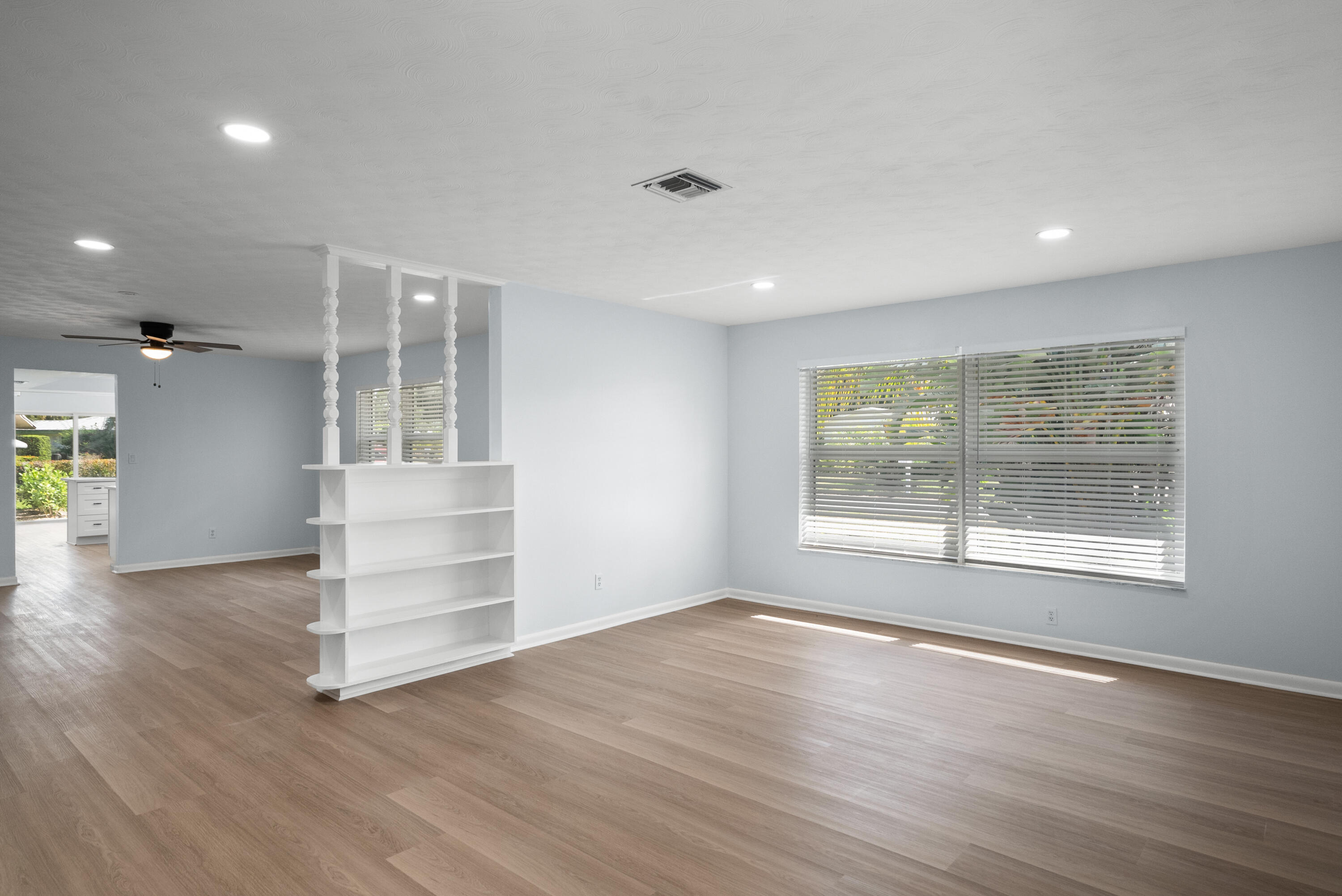 381 SE Edgewood Drive