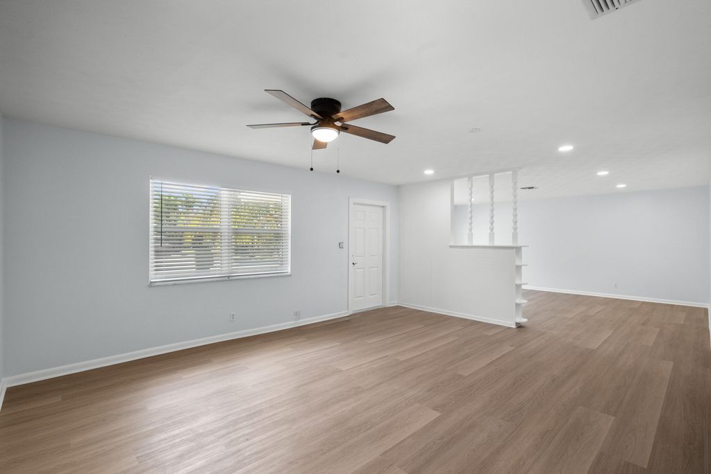 Photo of 381 SE Edgewood Drive, Stuart, FL 34996 (MLS # B26012292)