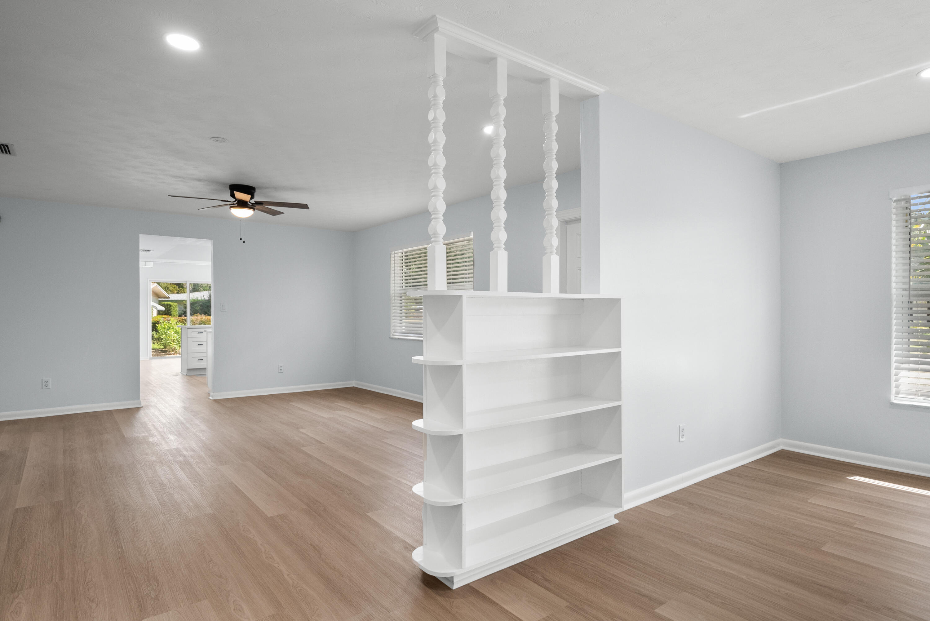 381 SE Edgewood Drive