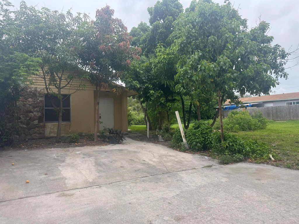 Photo of 4917 Serafica Drive, Lake Worth, FL 33461 (MLS # R11098591)