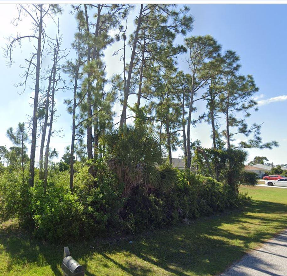 This 0.23-acre residential lot in Englewood, Florida, offers a prime opportunity to build your dream home in a peaceful and growing community. Nestled in a desirable location, this property is surrounded by beautiful natural landscapes and is just a short drive from pristine Gulf Coast beaches, shopping centers, dining, and top-rated schools. With no HOA restrictions, you have the flexibility to design your ideal living space. The lot is conveniently located near major roadways, making for easy commutes to Sarasota, Venice, and Port Charlotte. Whether you're looking to build now or invest for the future, this spacious, buildable lot provides an excellent chance to enjoy Florida's warm climate and relaxed lifestyle. Don't miss out on this incredible opportunity!