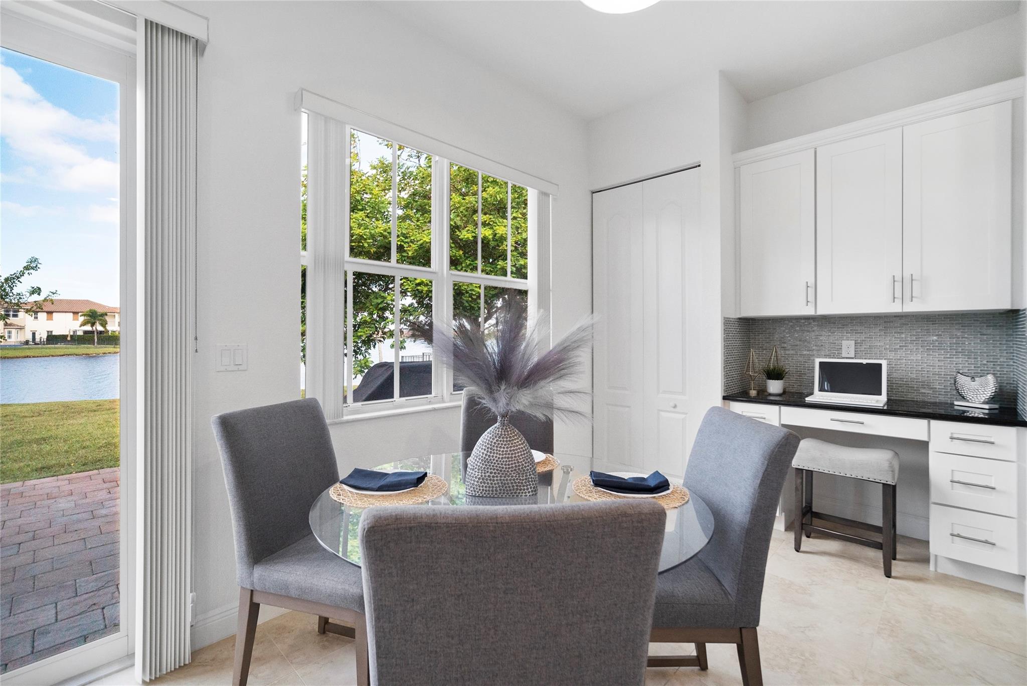 MiraLago - Residential