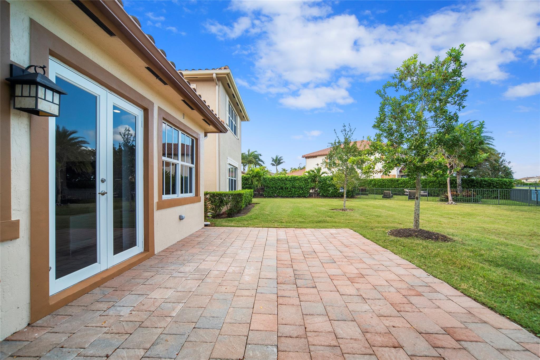 MiraLago - Residential