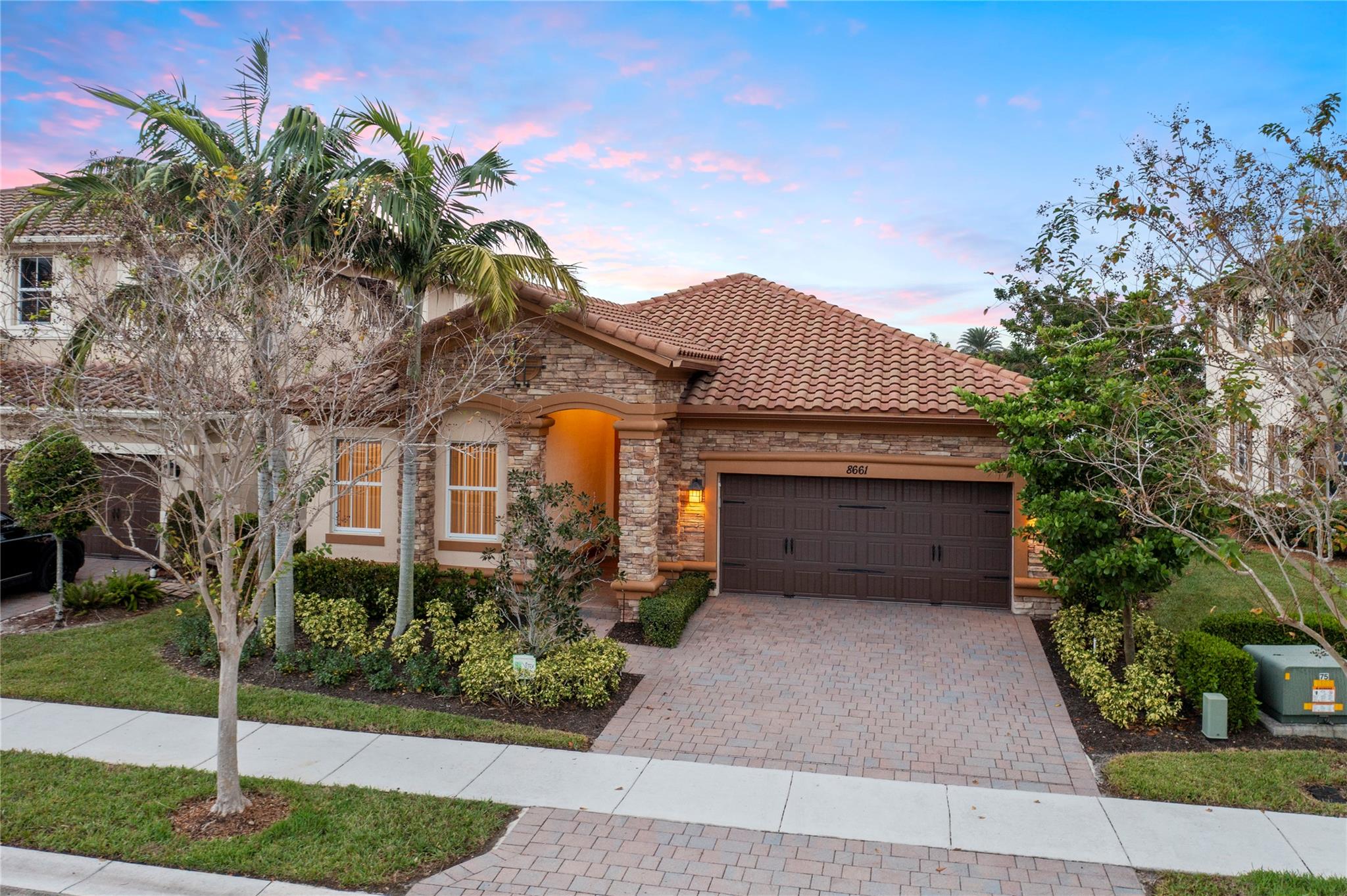 MiraLago - Residential