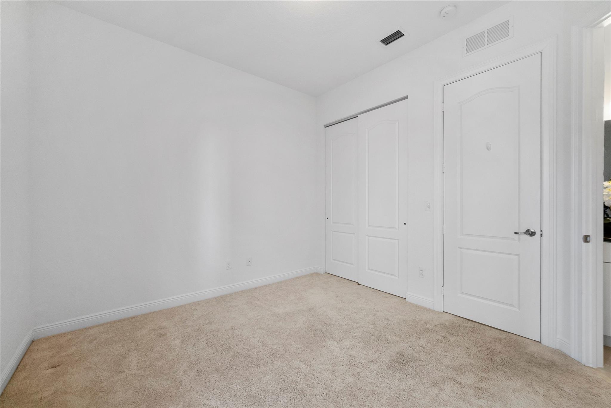 MiraLago - Residential