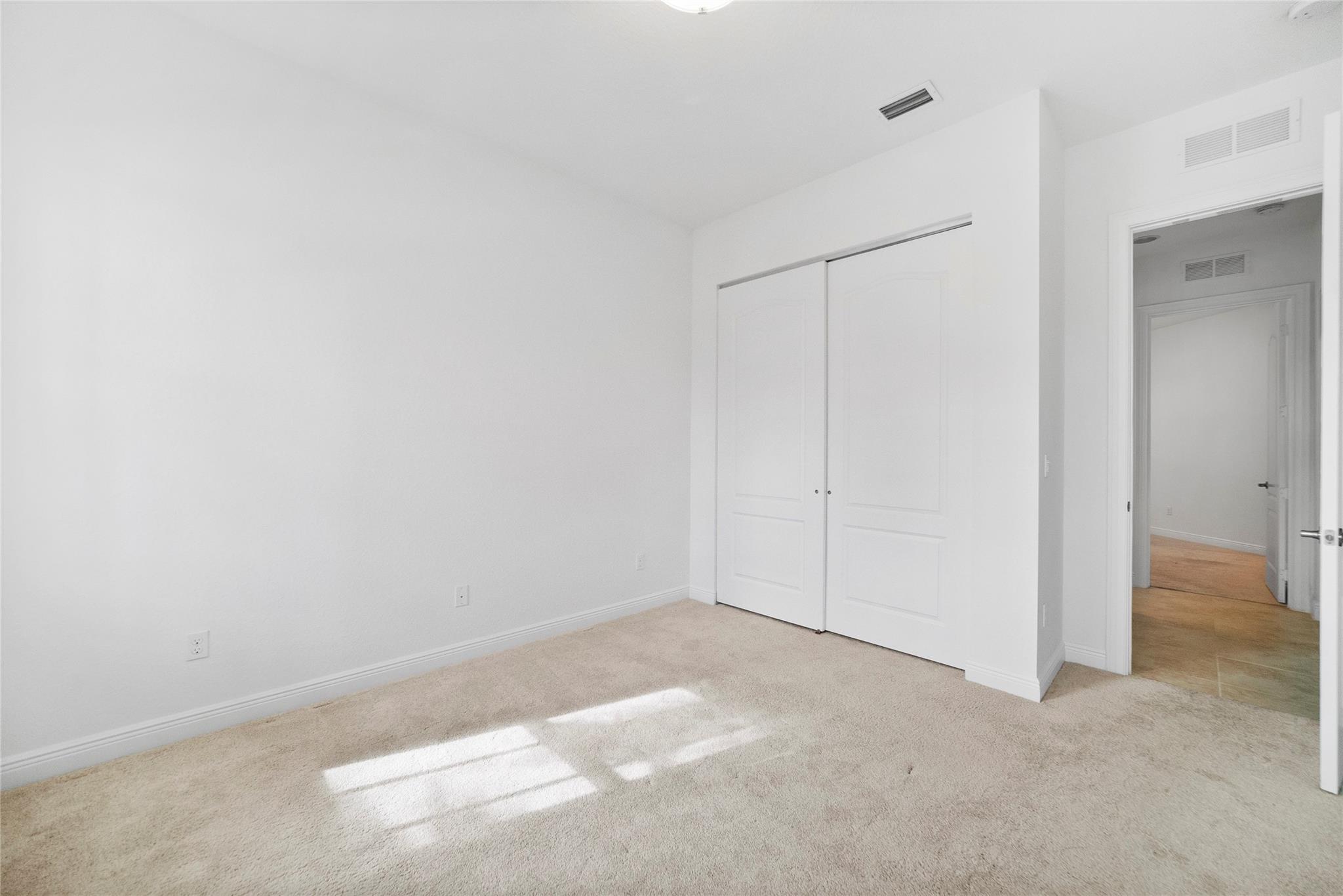 MiraLago - Residential