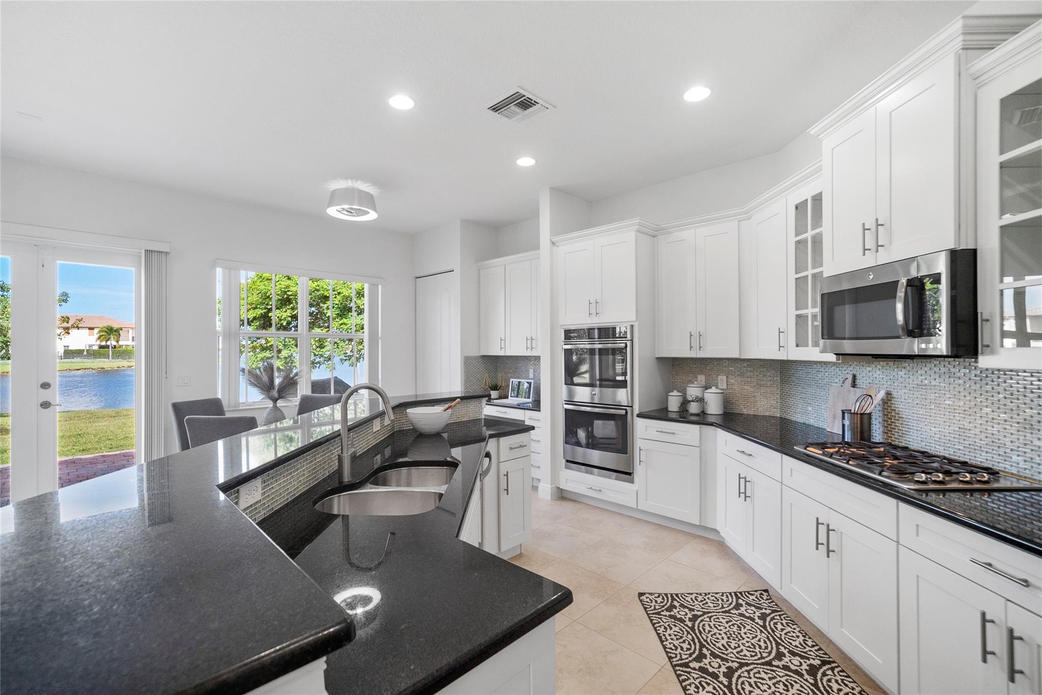 MiraLago - Residential