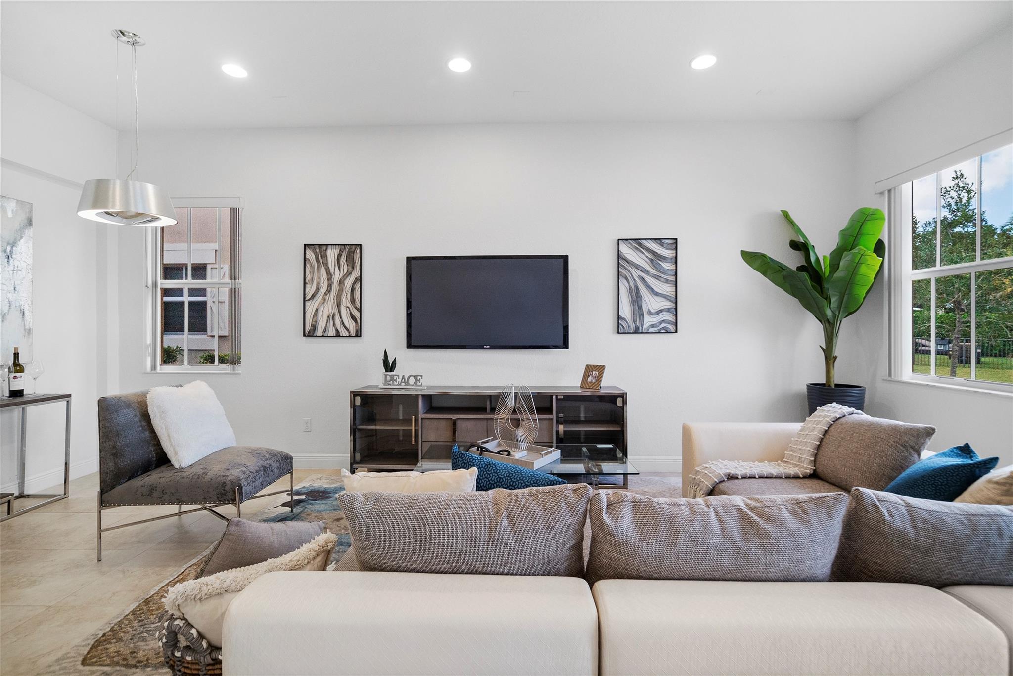 MiraLago - Residential