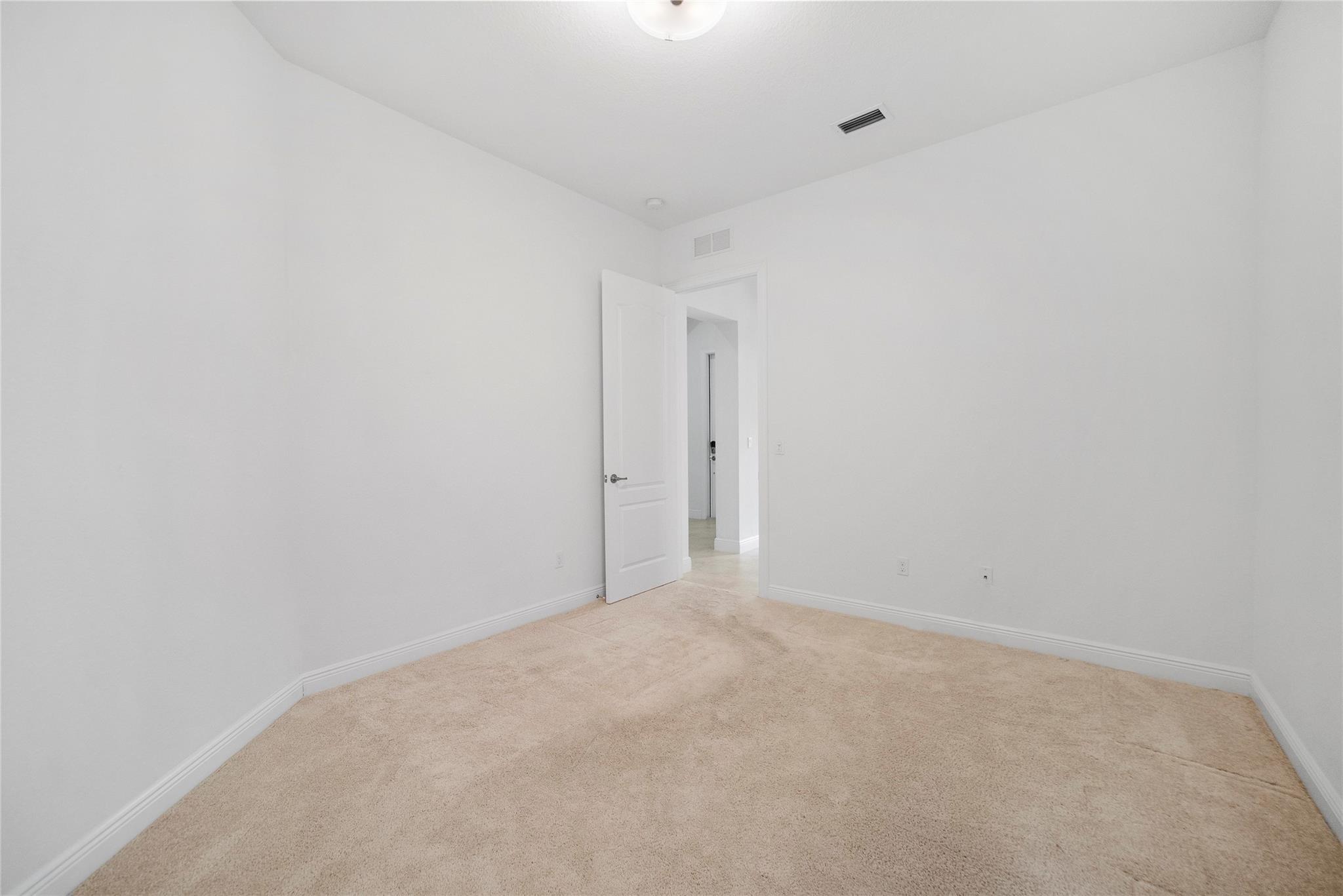 MiraLago - Residential