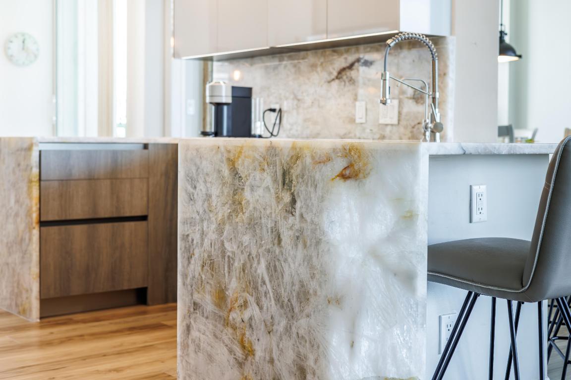 REGENCY ISLAND DUNES CONDOMINIUM - Residential