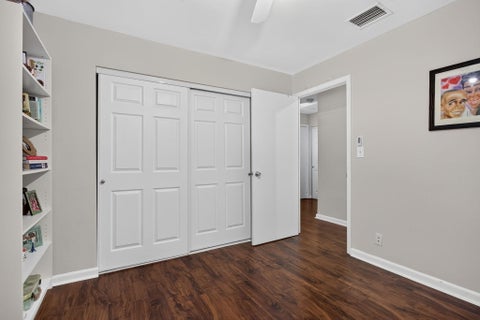 Tiny photo for 2007 DISCOVERY Circle E, Deerfield Beach, FL 33442 (MLS # B26070486)
