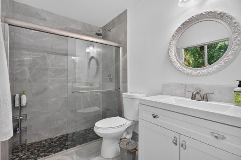 Tiny photo for 2007 DISCOVERY Circle E, Deerfield Beach, FL 33442 (MLS # B26070486)