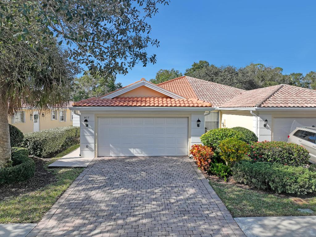 The Florida Club - Residential