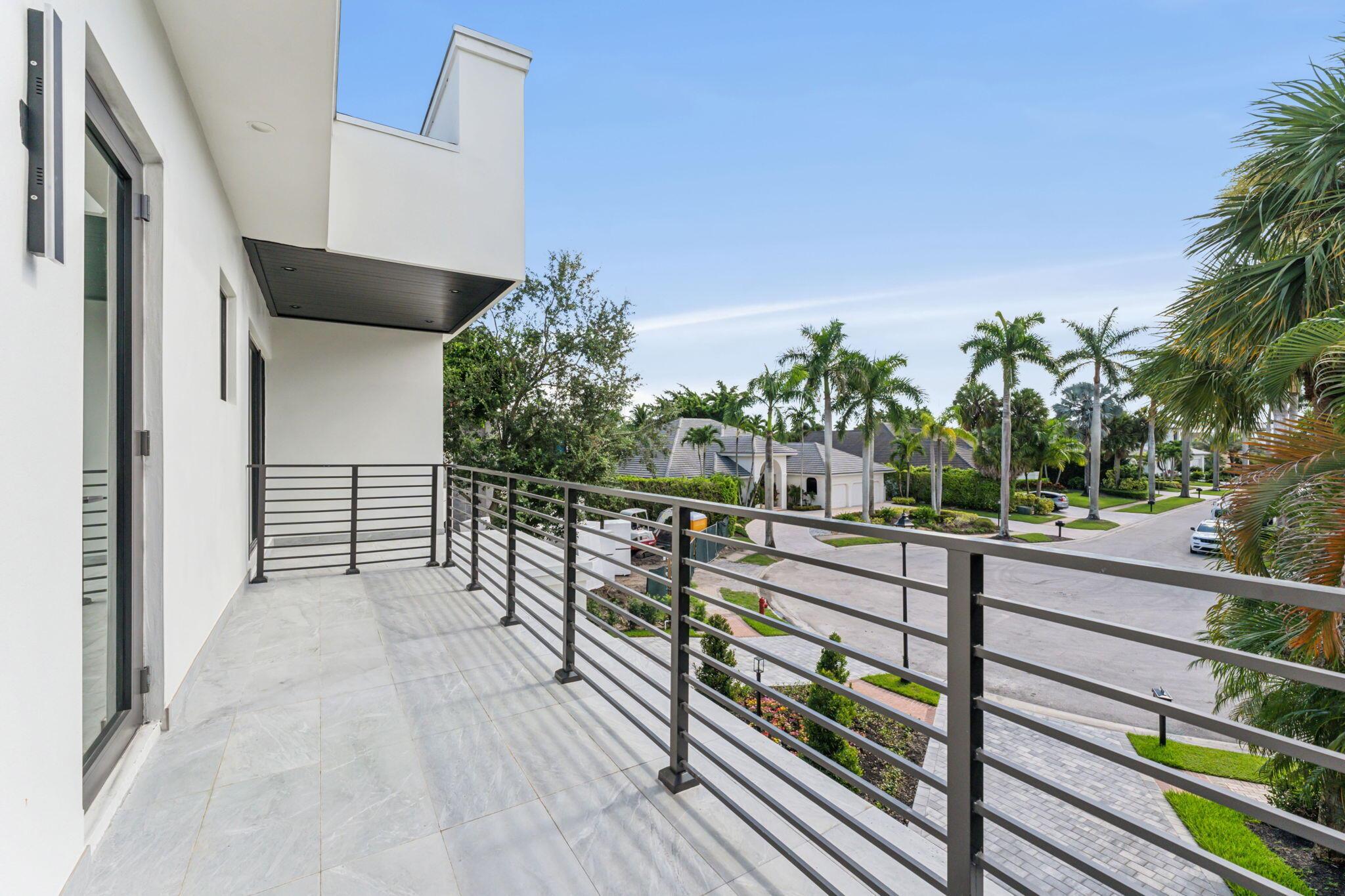 ST ANDREWS COUNTRY CLUB - Residential