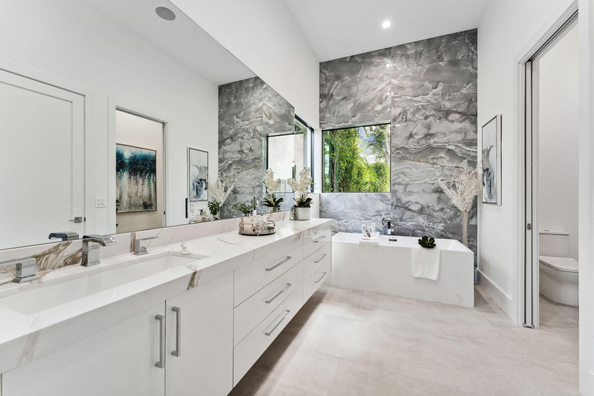 ST ANDREWS COUNTRY CLUB - Residential