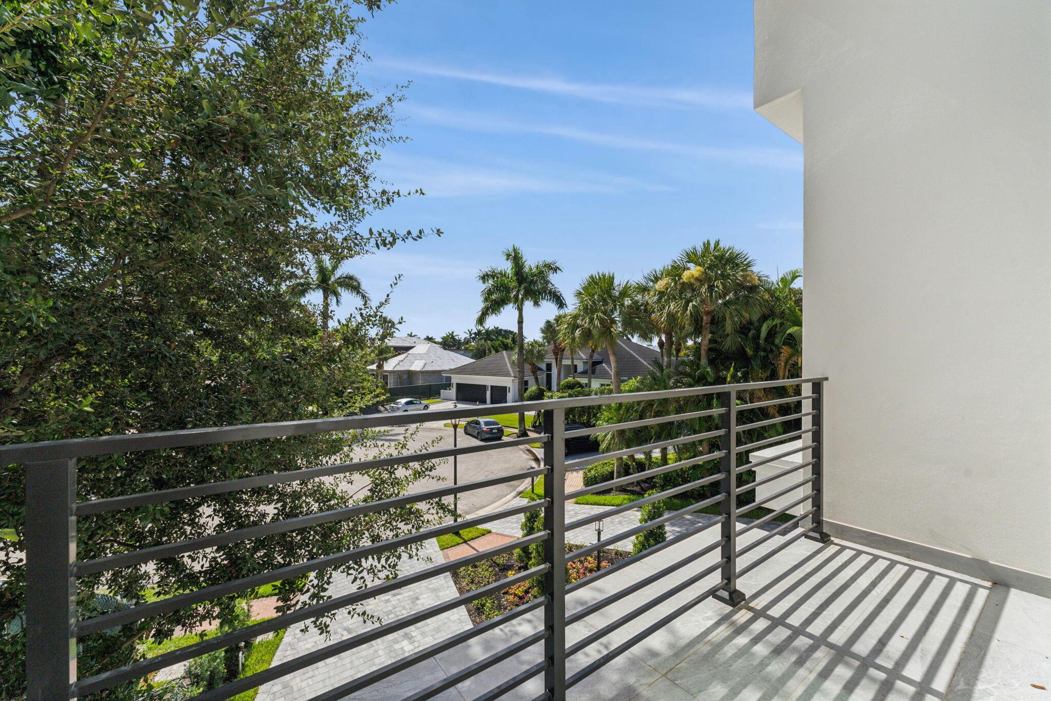 ST ANDREWS COUNTRY CLUB - Residential