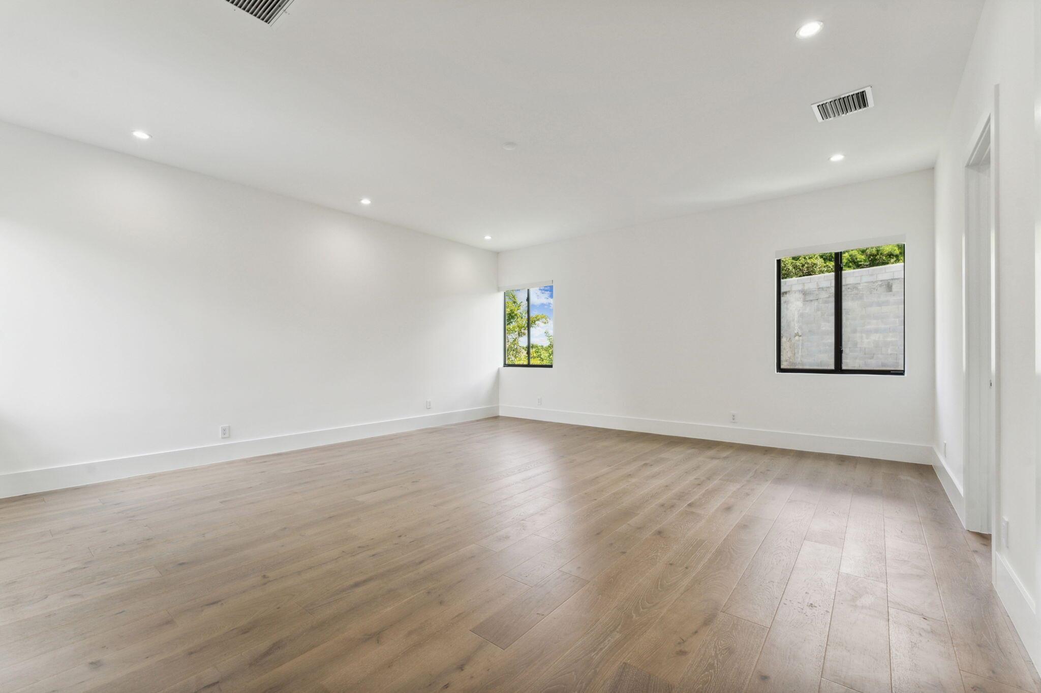 ST ANDREWS COUNTRY CLUB - Residential