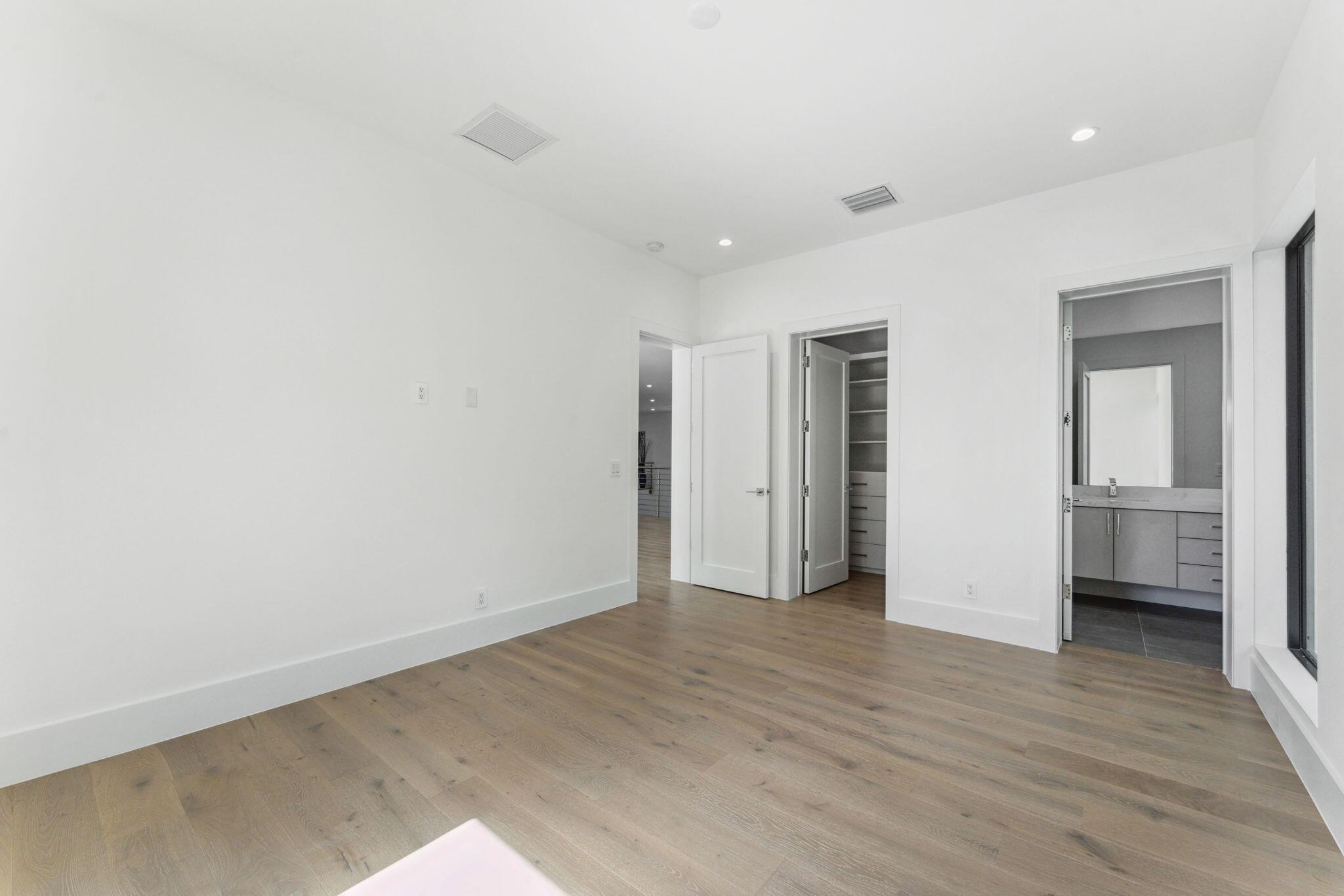 ST ANDREWS COUNTRY CLUB - Residential