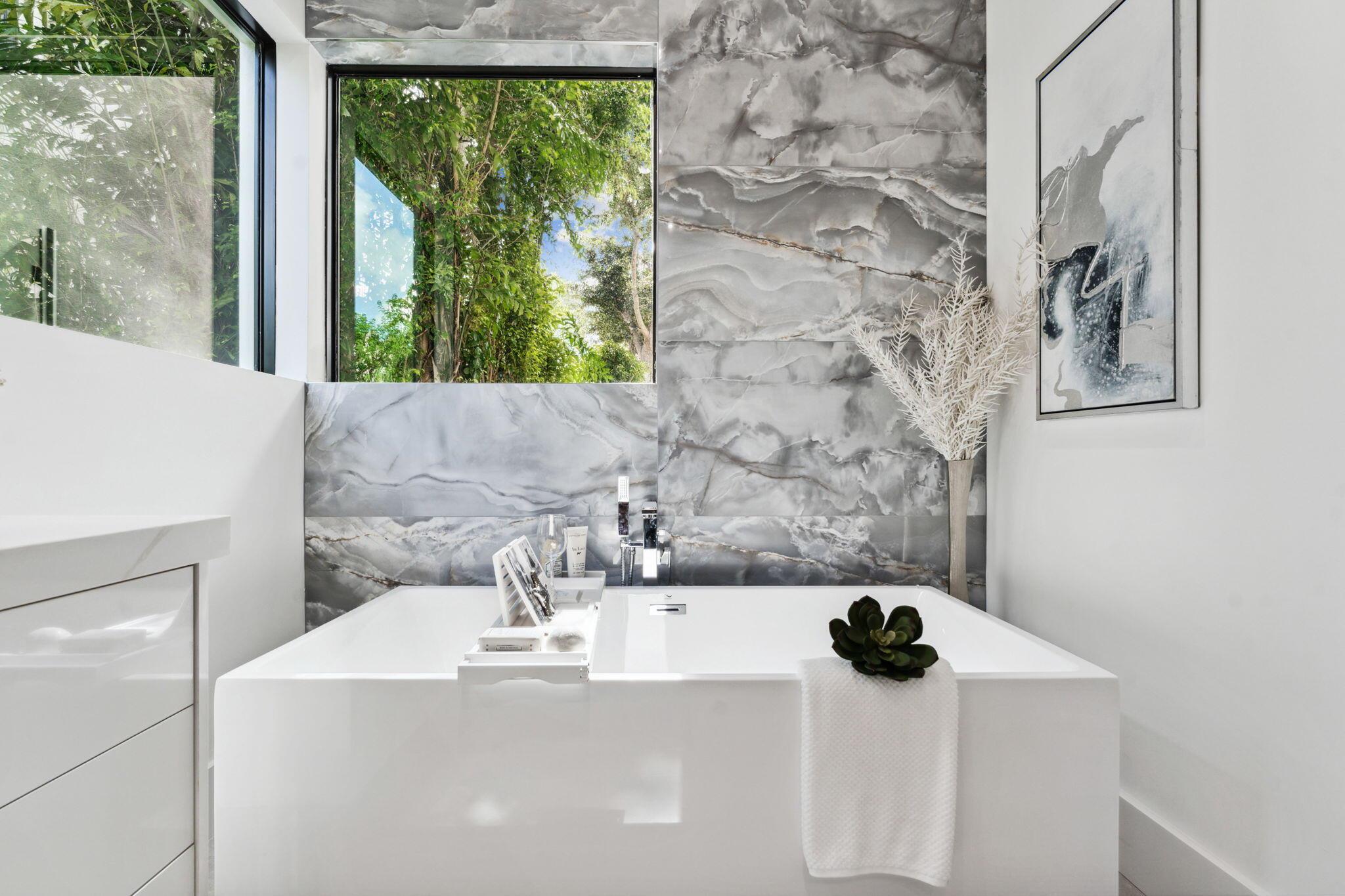 ST ANDREWS COUNTRY CLUB - Residential