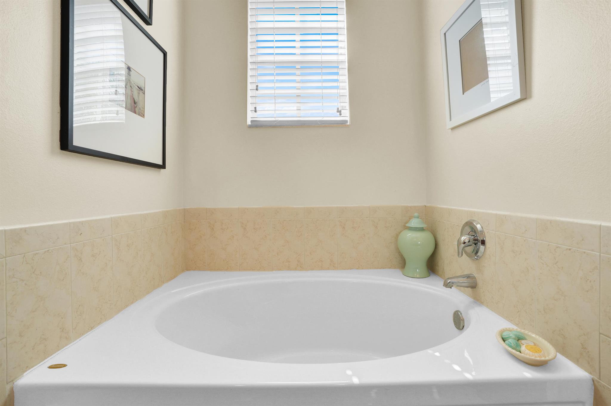 MARBELLA VILLAS PH 2 - Residential Lease