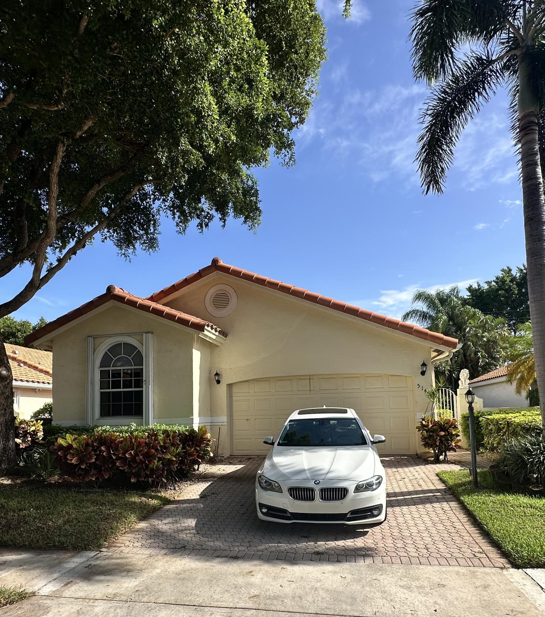 5149 COLUMBO Court