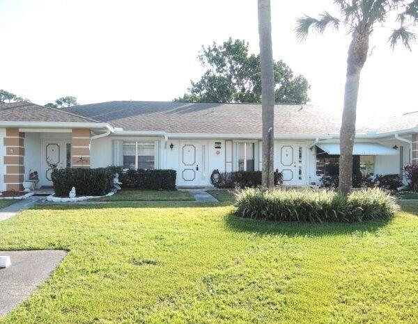 ***MUST BE 55 YRS + & HAVE A CREDIT SCORE OF 700+ TO LIVE IN HIGH POINT*** Nicely located unit with the nature preserve to the back of this condo. FL RM windows were replaced by owner with the new sliding type. AC system changed in 2022 along with some plumbing fixtures replaced. Owner & association require a minimum of 90 days tenancy for this seasonal rental. Available for occupancy by 12-1-2025 through 4-31-2026. This condo is on the market for sale & any tenant will need to allow time for any showings for potential buyers while in occupancy. If you want a great place to escape the COLD northern weather this, is it. Call now to arrange a showing.