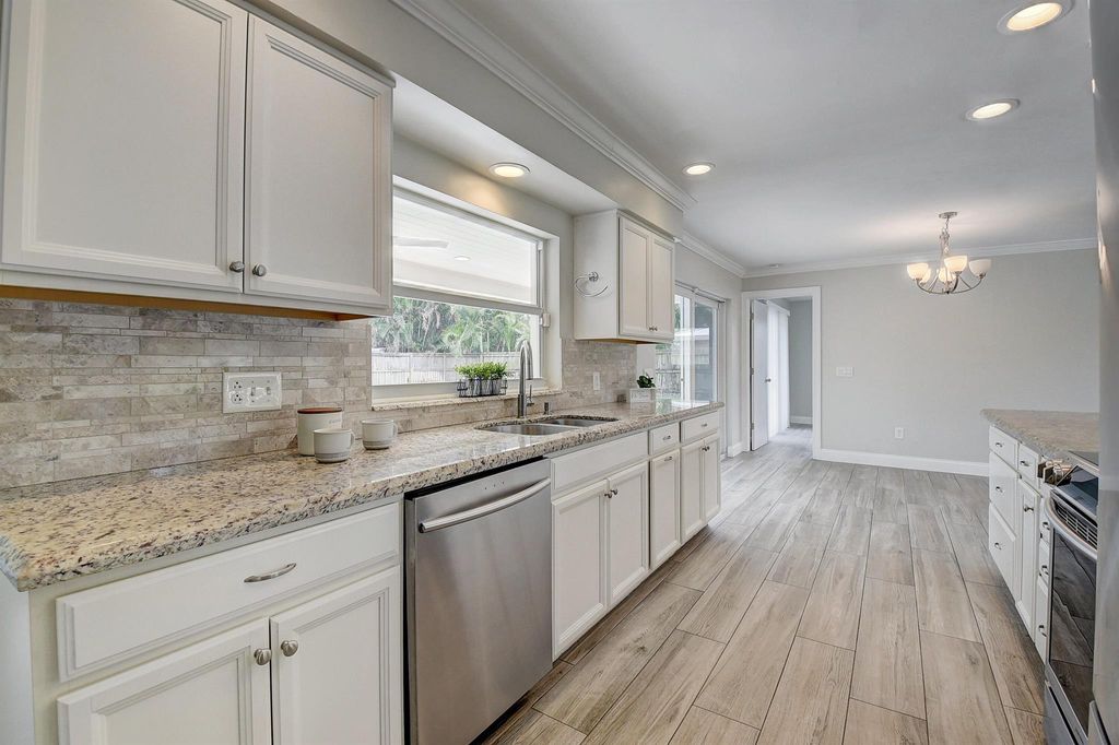 Photo of 798 SW 15th Avenue, Boca Raton, FL 33486 (MLS # R11088555)