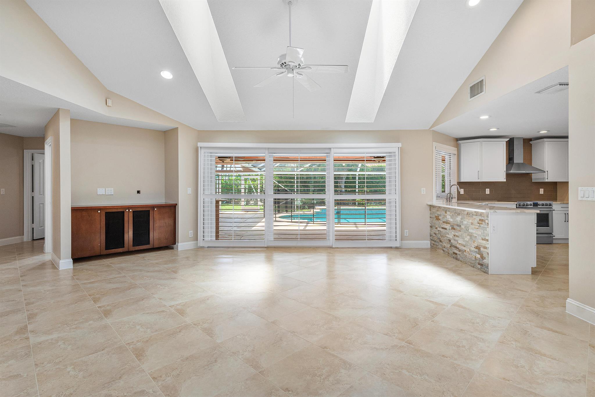 1395 Velda Way
