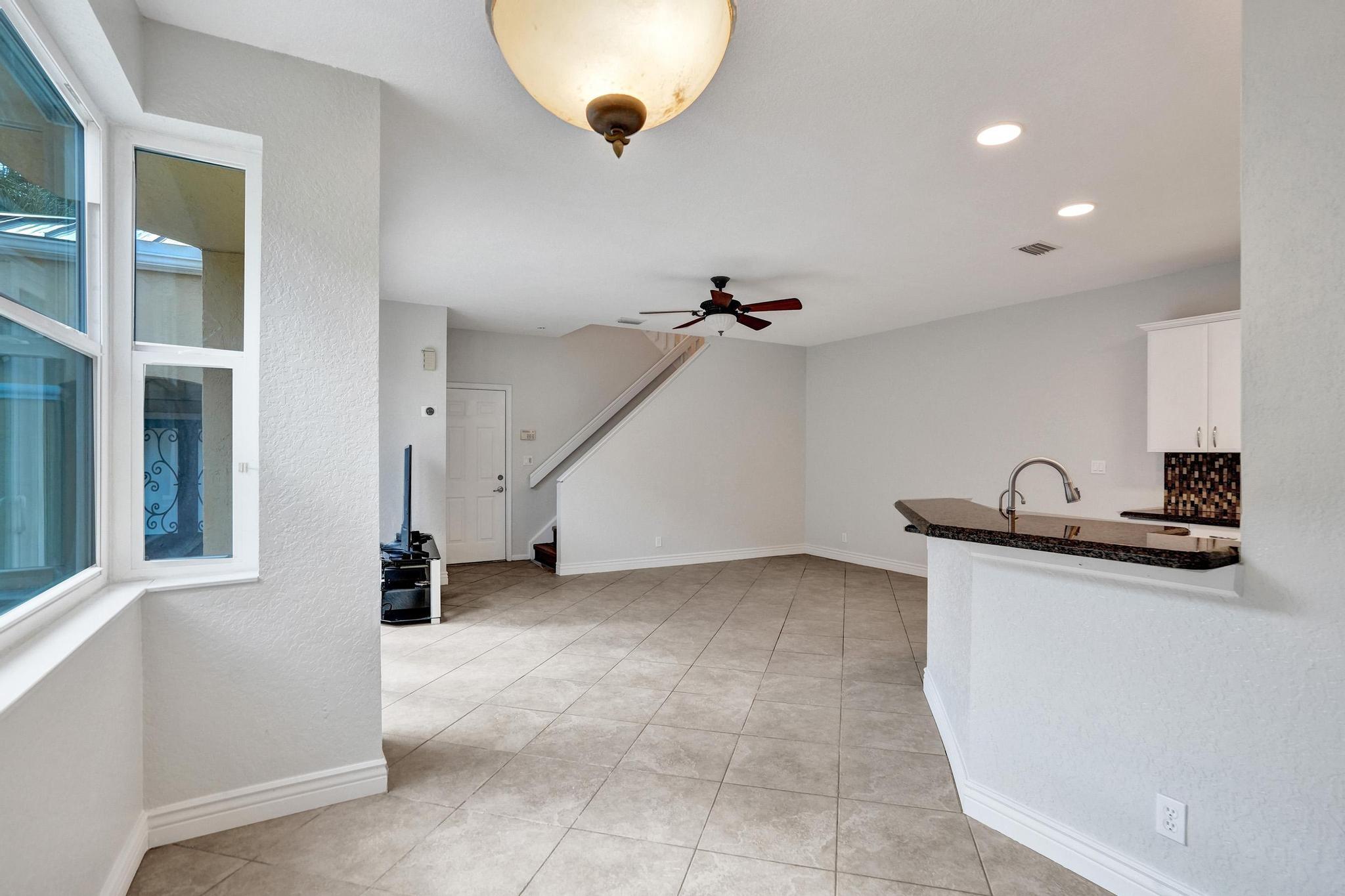 KENSINGTON - Residential