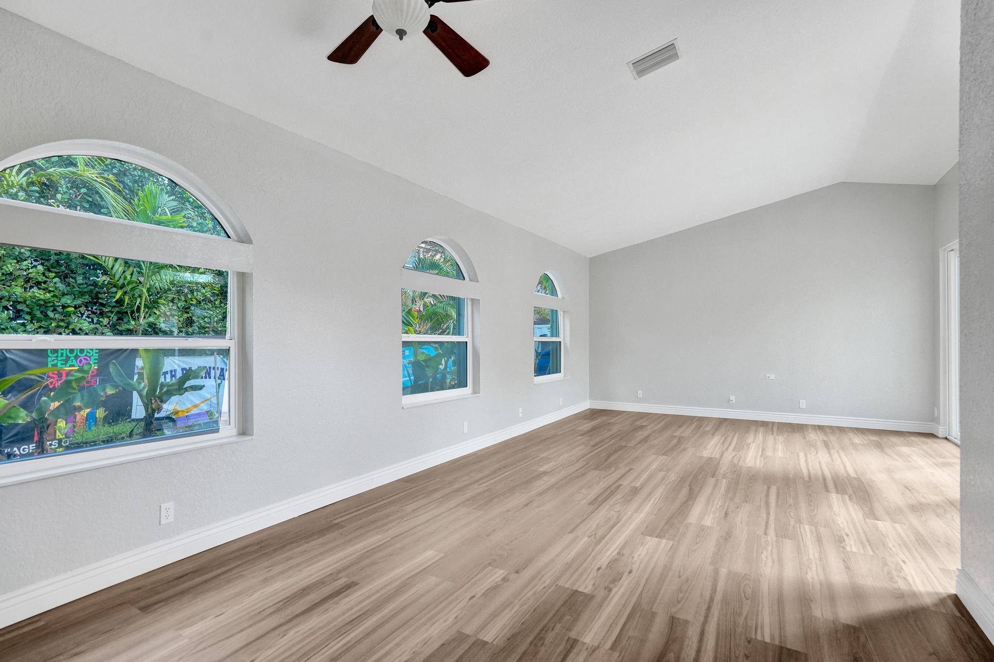 KENSINGTON - Residential