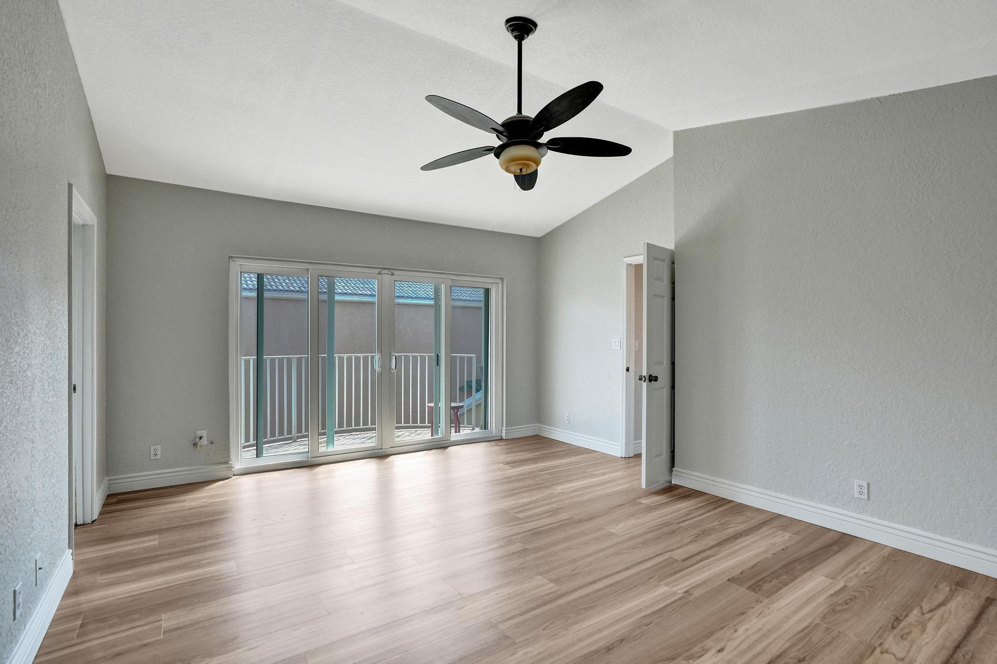 KENSINGTON - Residential