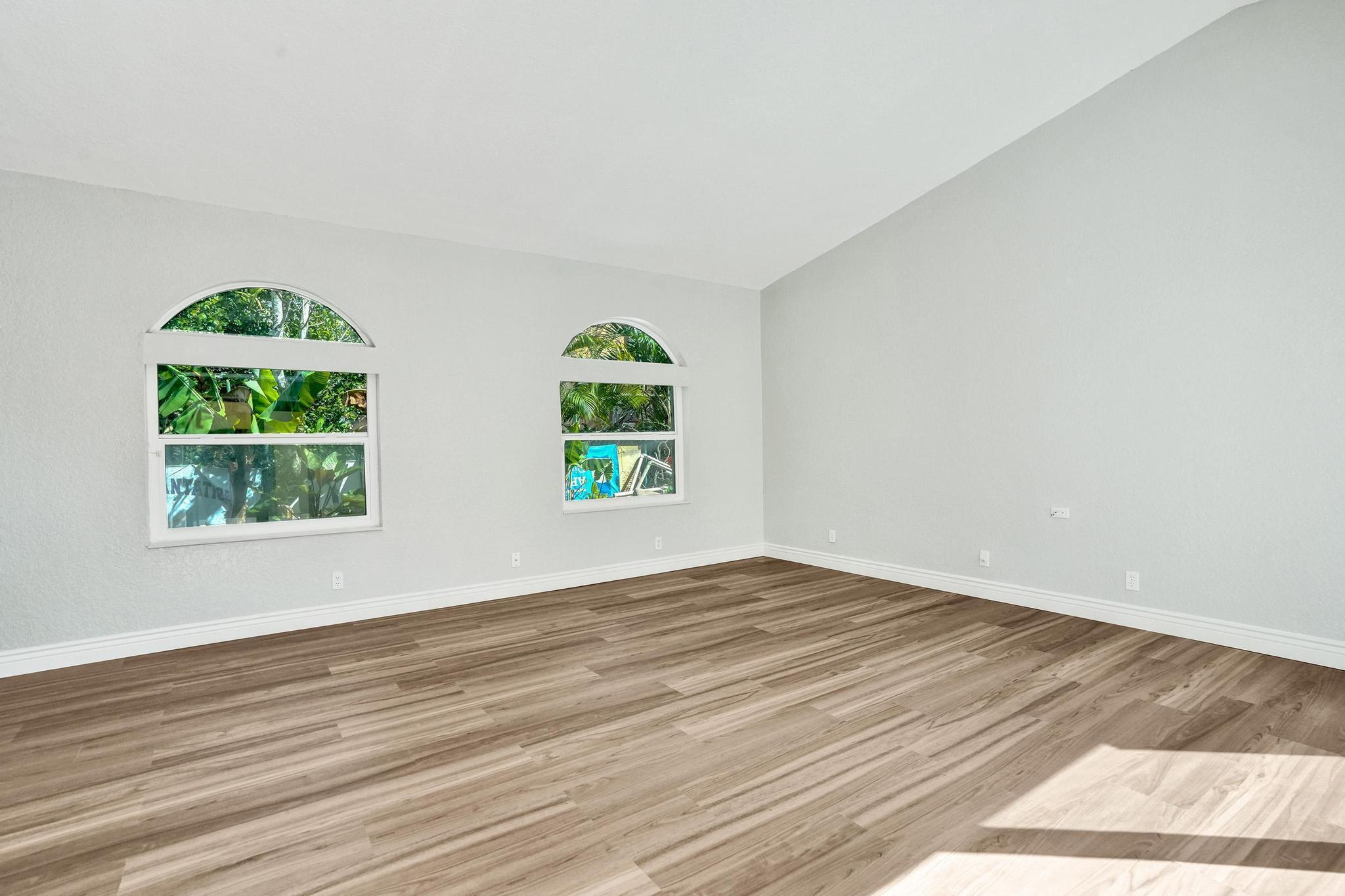 KENSINGTON - Residential