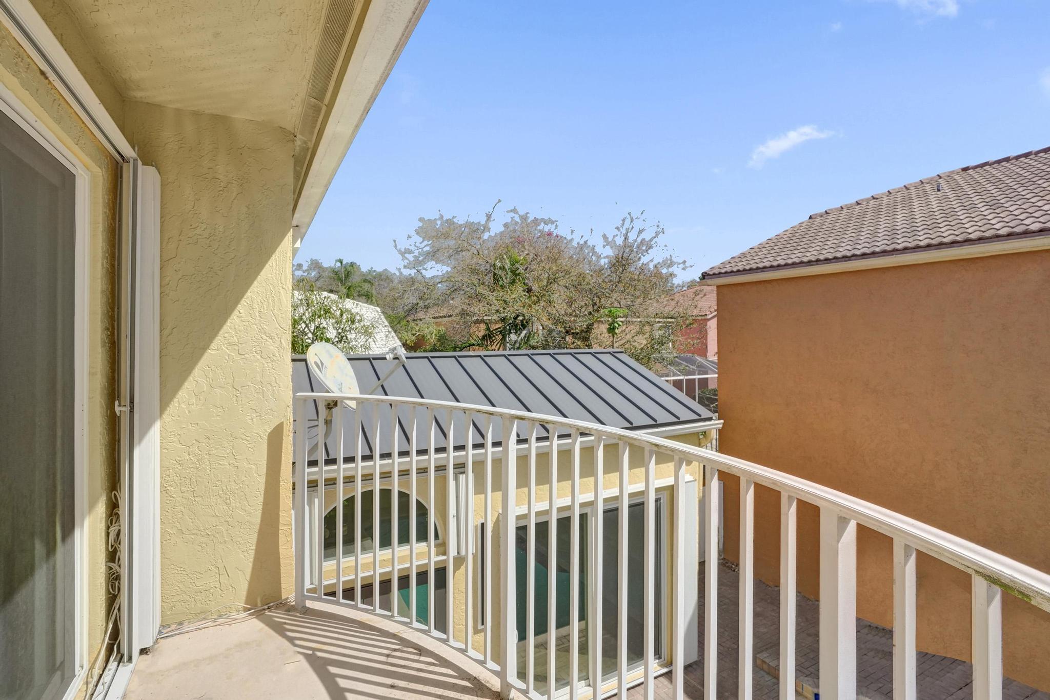 KENSINGTON - Residential