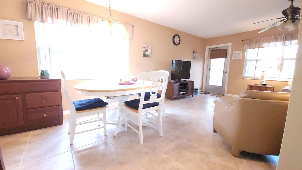 Photo of 81 Coventry D, West Palm Beach, FL 33417 (MLS # R11162513)