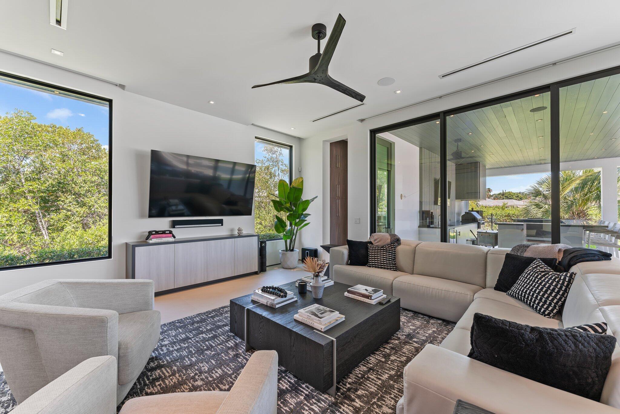 islands of jupiter - Residential