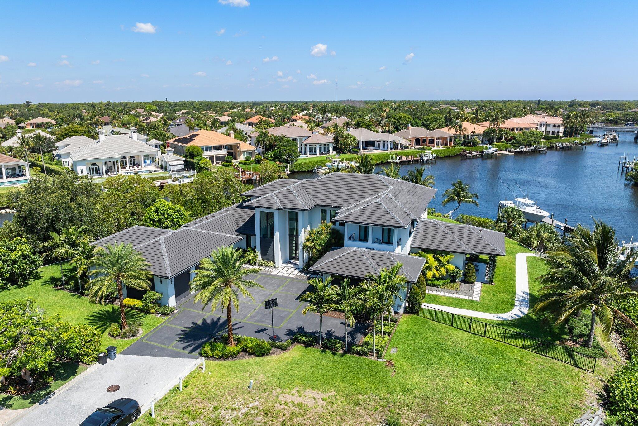 islands of jupiter - Residential