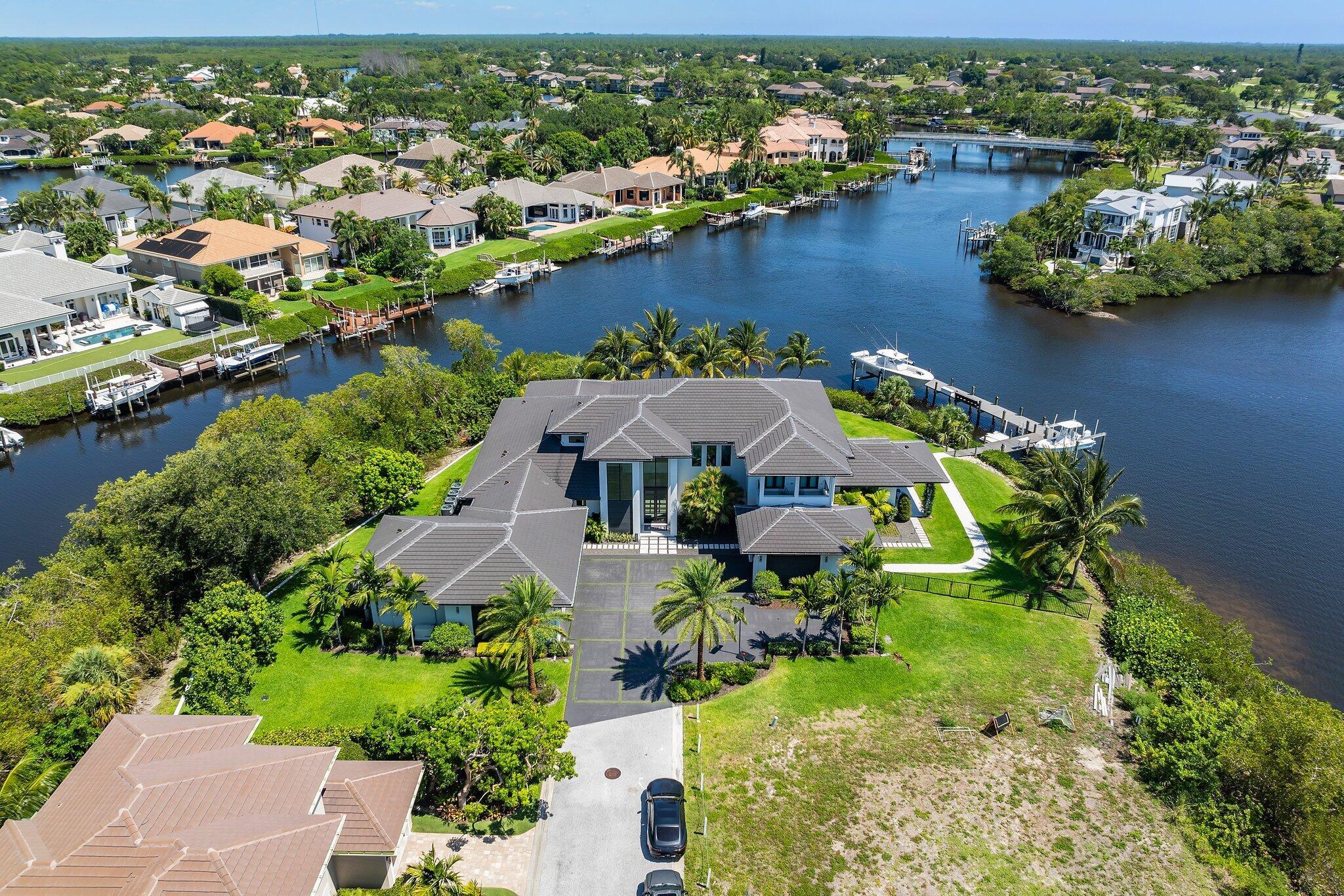 islands of jupiter - Residential