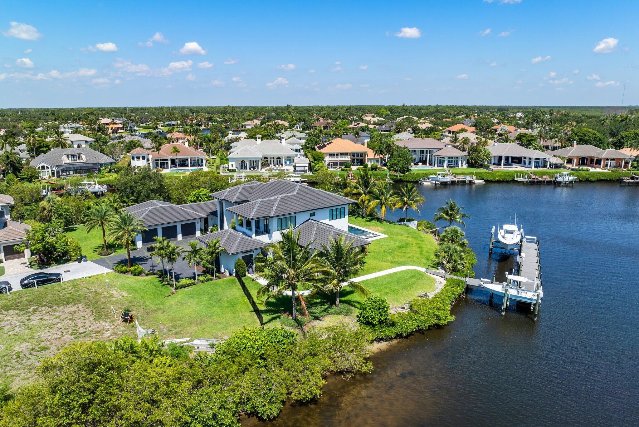 islands of jupiter - Residential