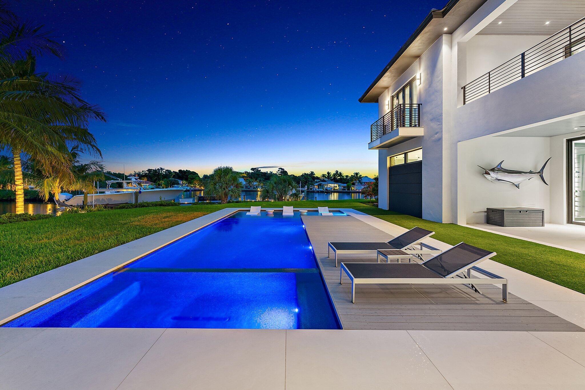 islands of jupiter - Residential