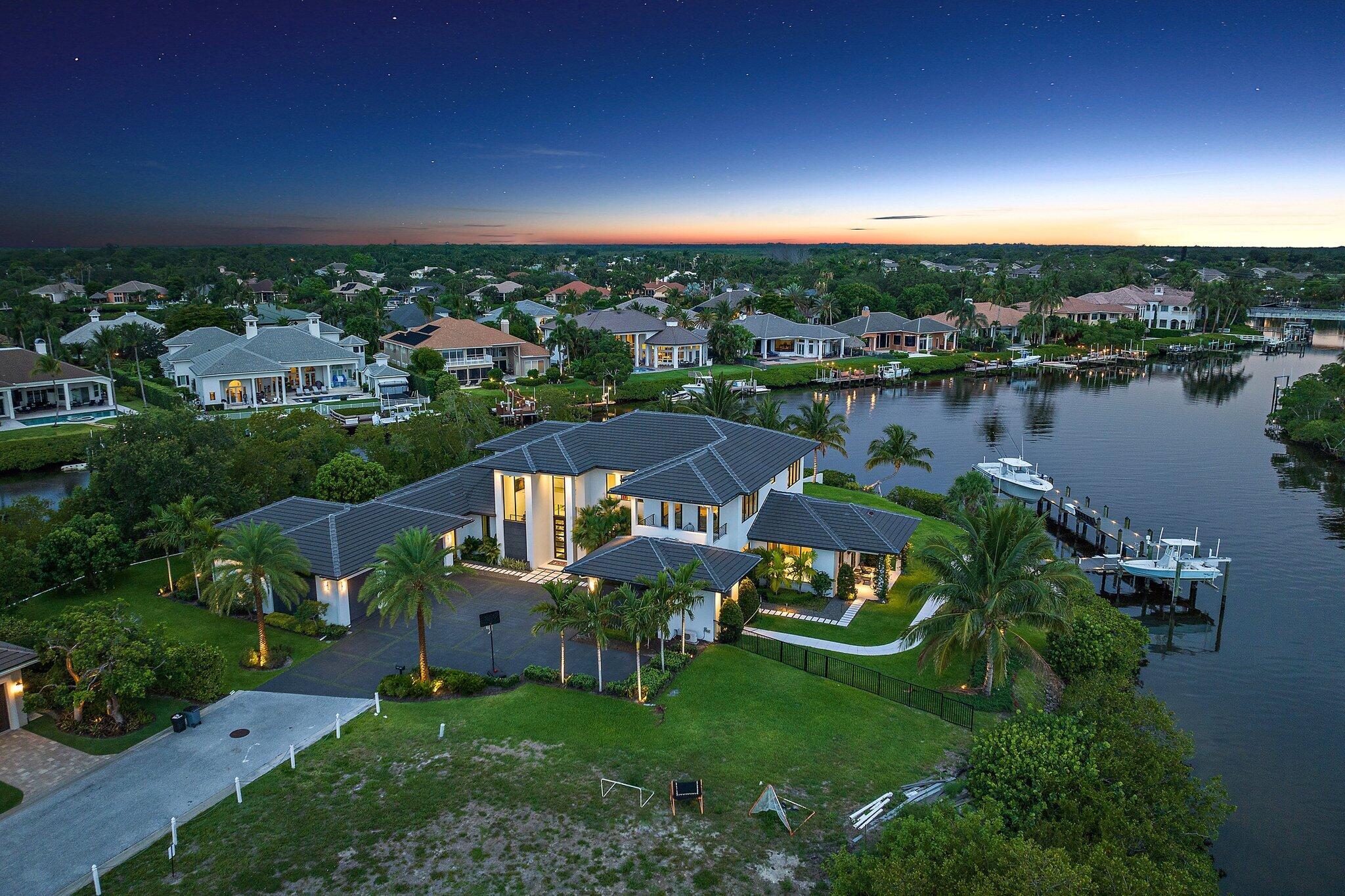 islands of jupiter - Residential