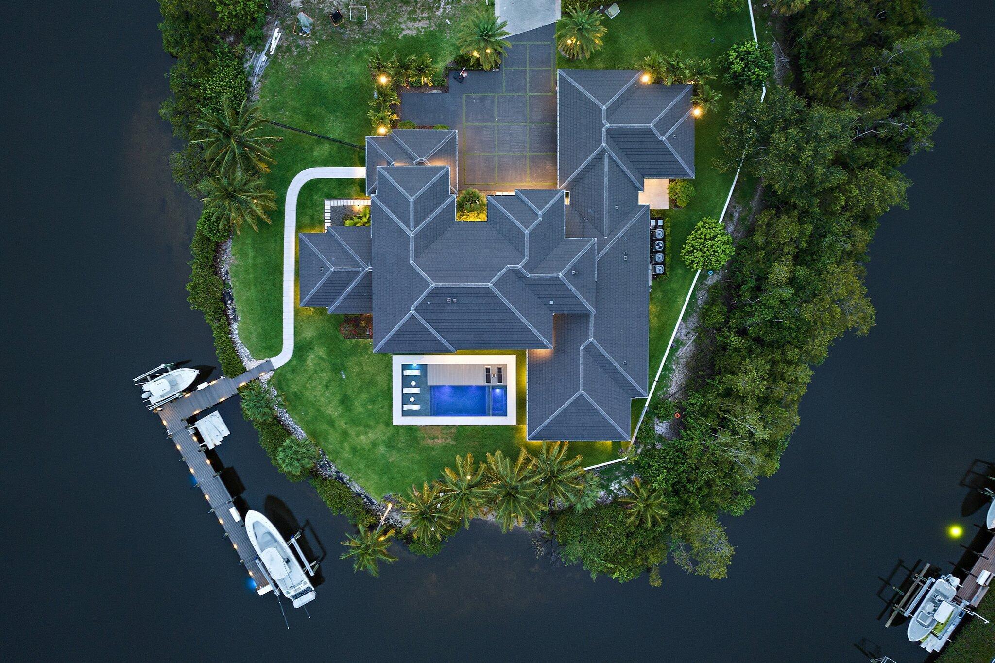 islands of jupiter - Residential