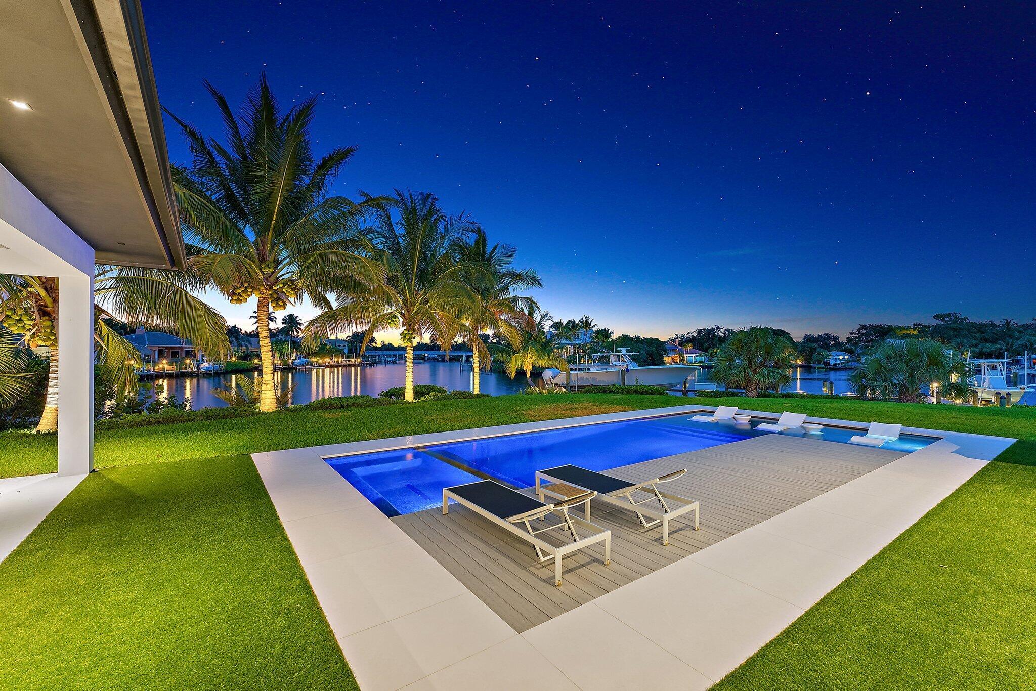 islands of jupiter - Residential