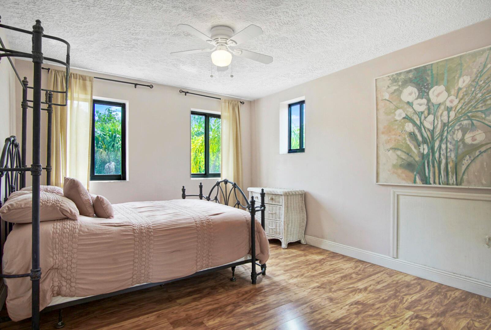 SUGARHILL - Residential