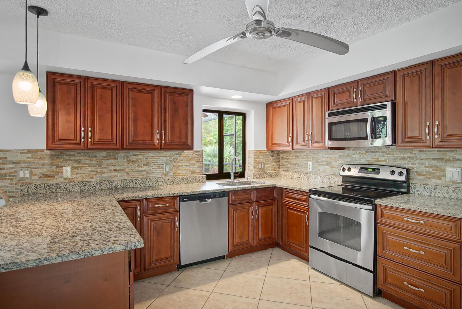 SUGARHILL - Residential