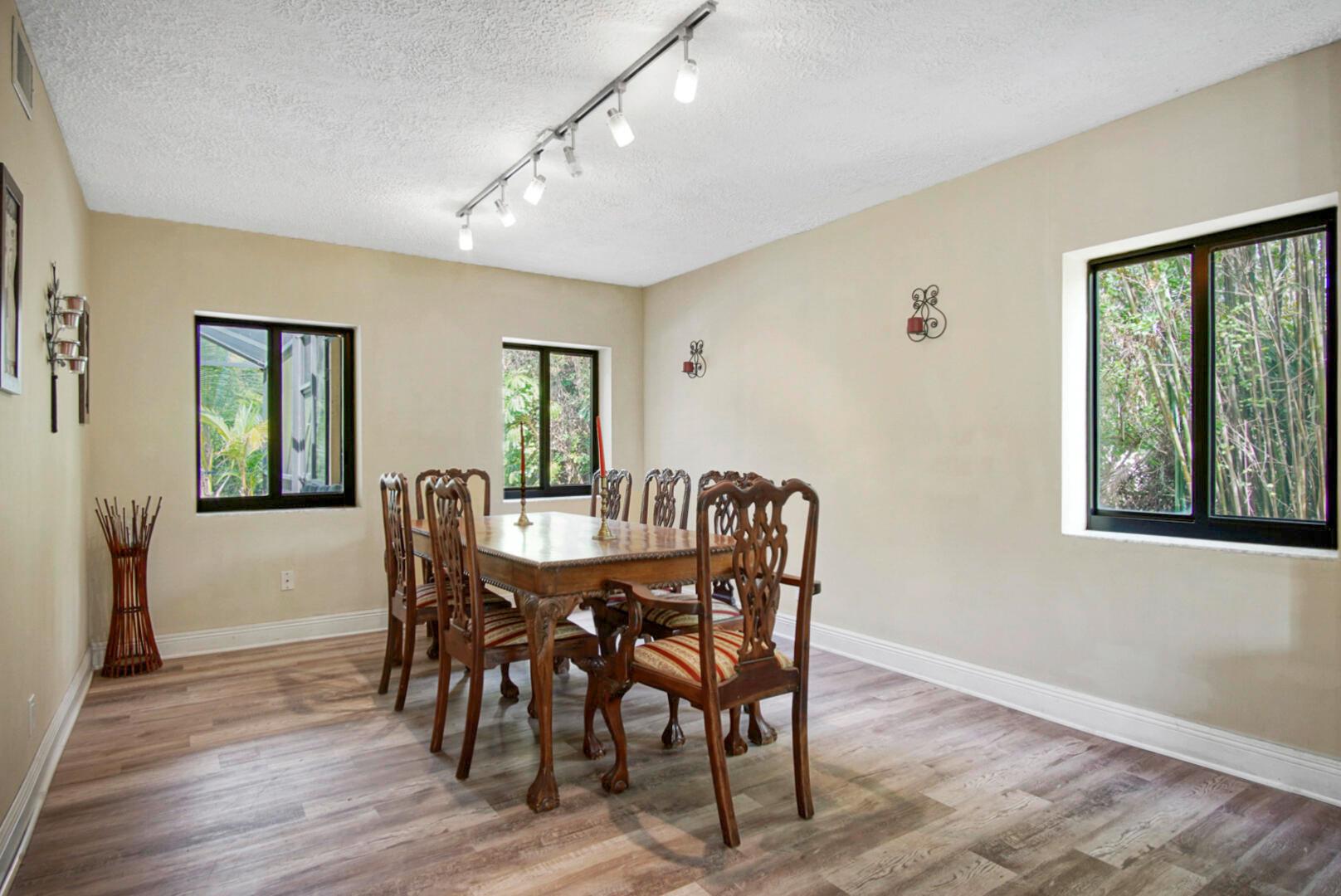 SUGARHILL - Residential